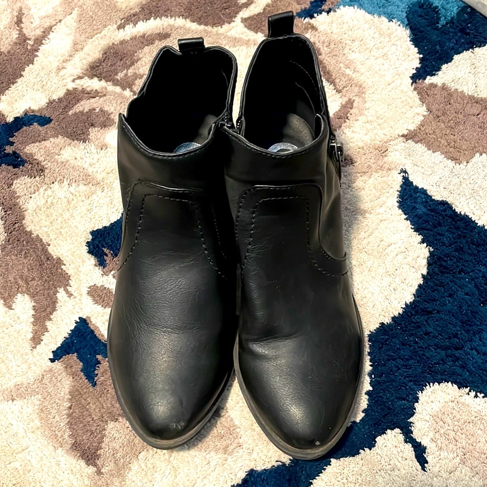 Guess Black Booties